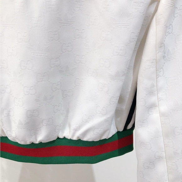 Authentic Gucci White Jacket with Green and Red Accents - Picture 5 of 7